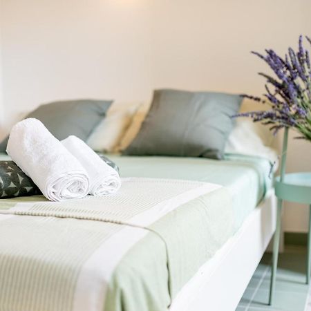 Oliva Apartment Imperia Ngoại thất bức ảnh